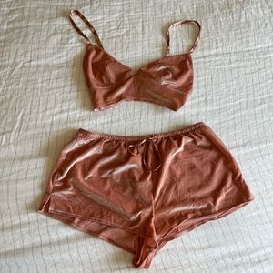 Victoria’s Secret sleep wear. 2 piece set.